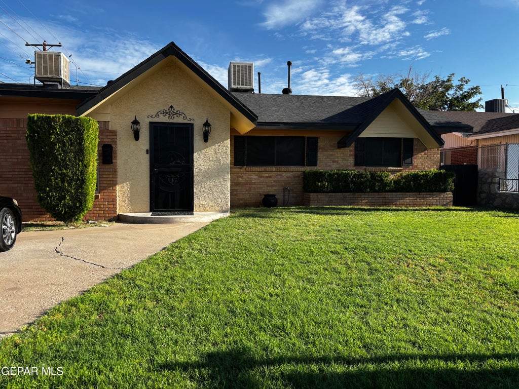 Photo of 5841 DOLPHIN Drive, El Paso, TX 79924 (MLS # 950079)