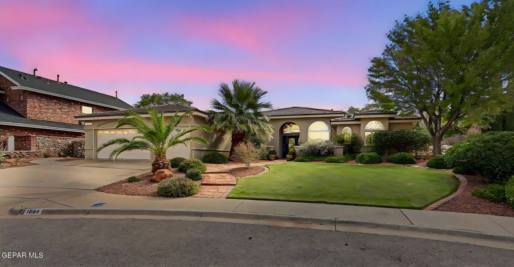 Photo of 1054 Eagle Ridge Drive, El Paso, TX 79912 (MLS # 940604)