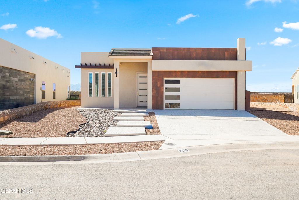 Photo of 7405 Norte Mesa Lane, El Paso, TX 79934 (MLS # 931491)