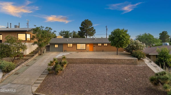814 GALLOWAY DR, EL PASO, TX 79902 - Image c9be060b796975beebff342fdda9dd89/2169351475