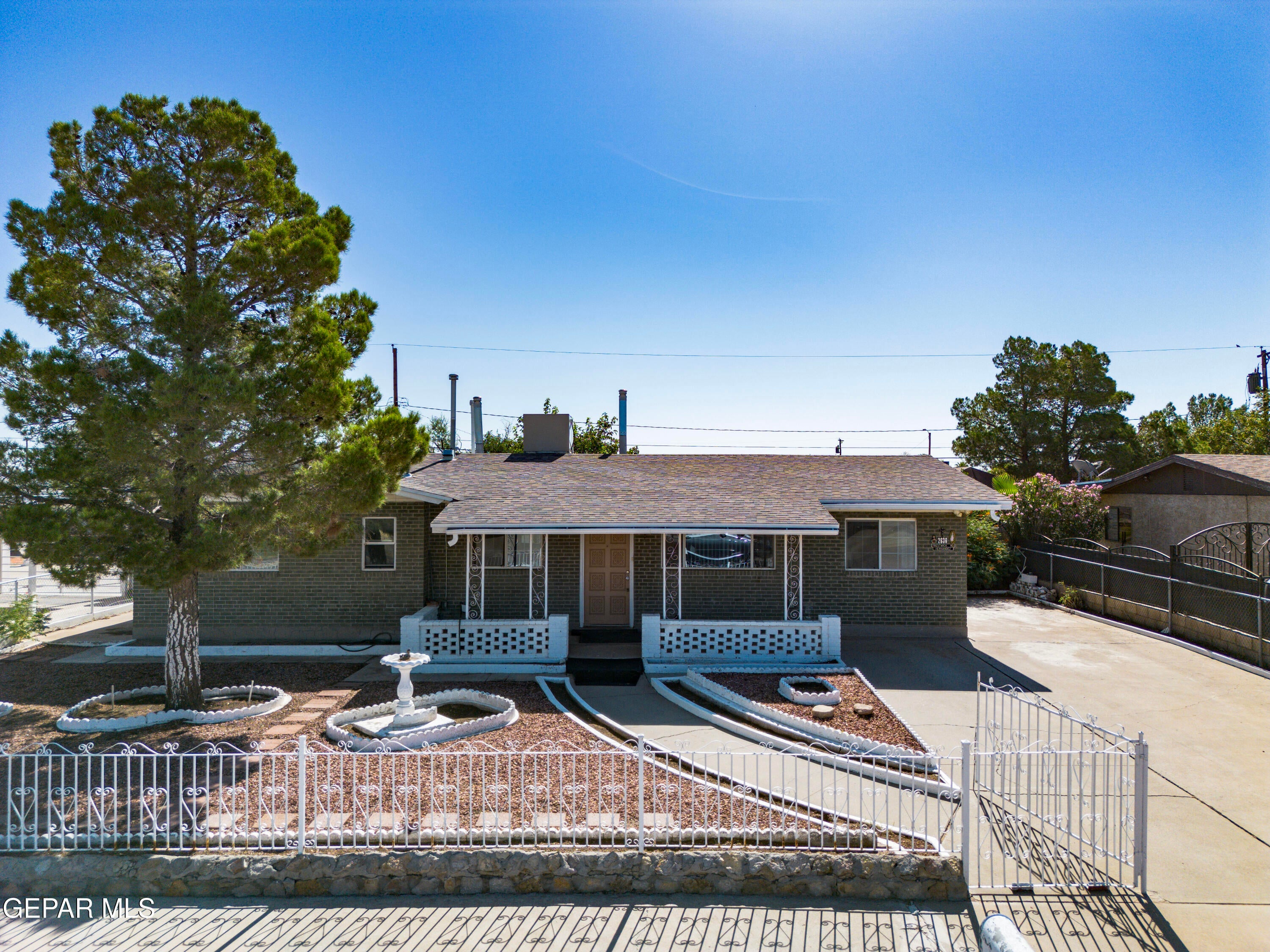 2636 PRESTWICK Road - Photo 2