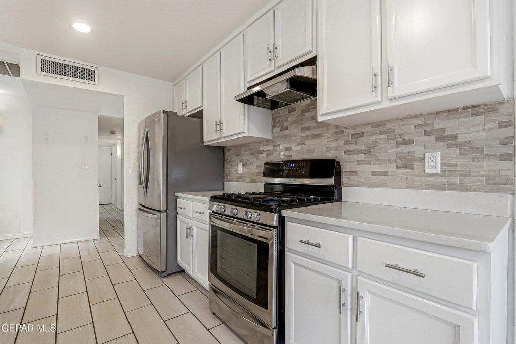 Photo of 1668 ROBERT WYNN Street, El Paso, TX 79936 (MLS # 945279)