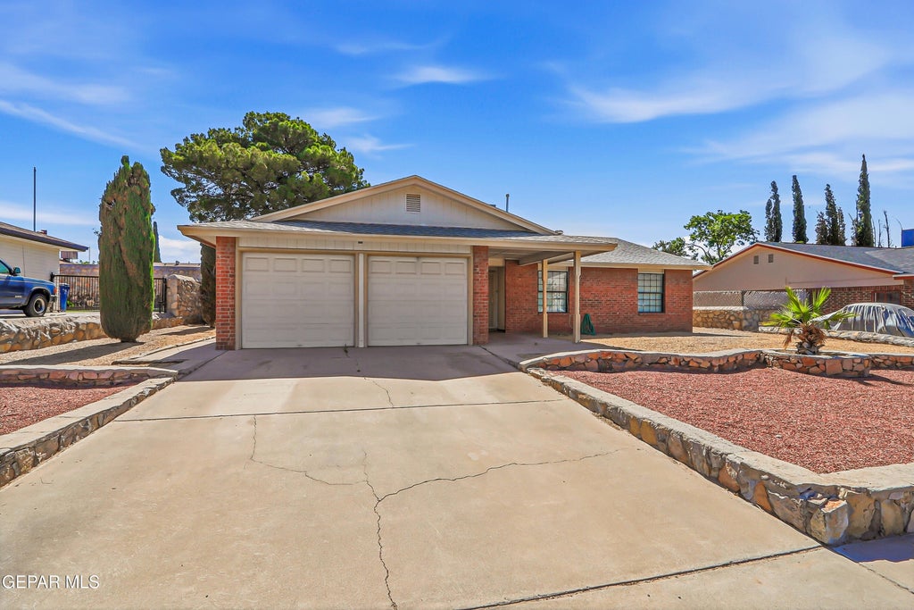Photo of 1668 ROBERT WYNN Street, El Paso, TX 79936 (MLS # 945279)