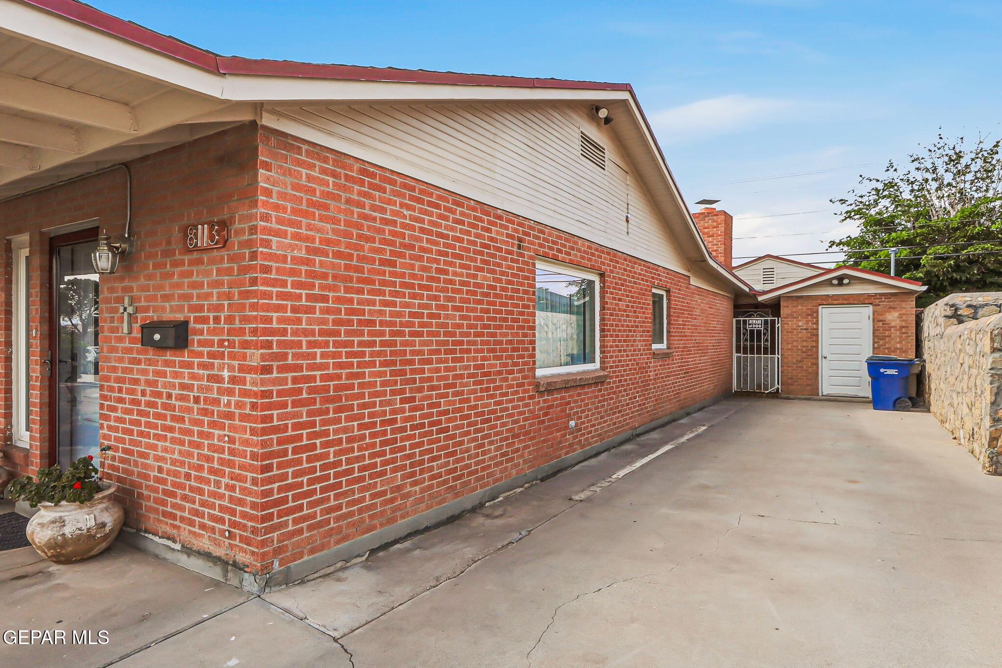 8113 DEMPSEY Avenue