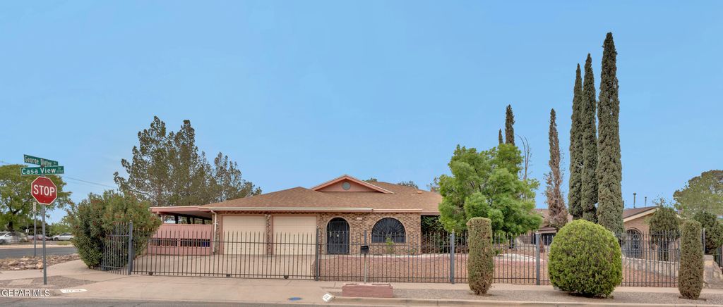 Photo of 11732 CASA VIEW Drive, El Paso, TX 79936 (MLS # 941491)