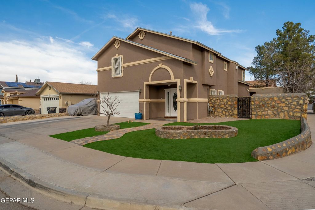 Photo of 13745 Paseo Del Mar Drive, Horizon City, TX 79928 (MLS # 941309)