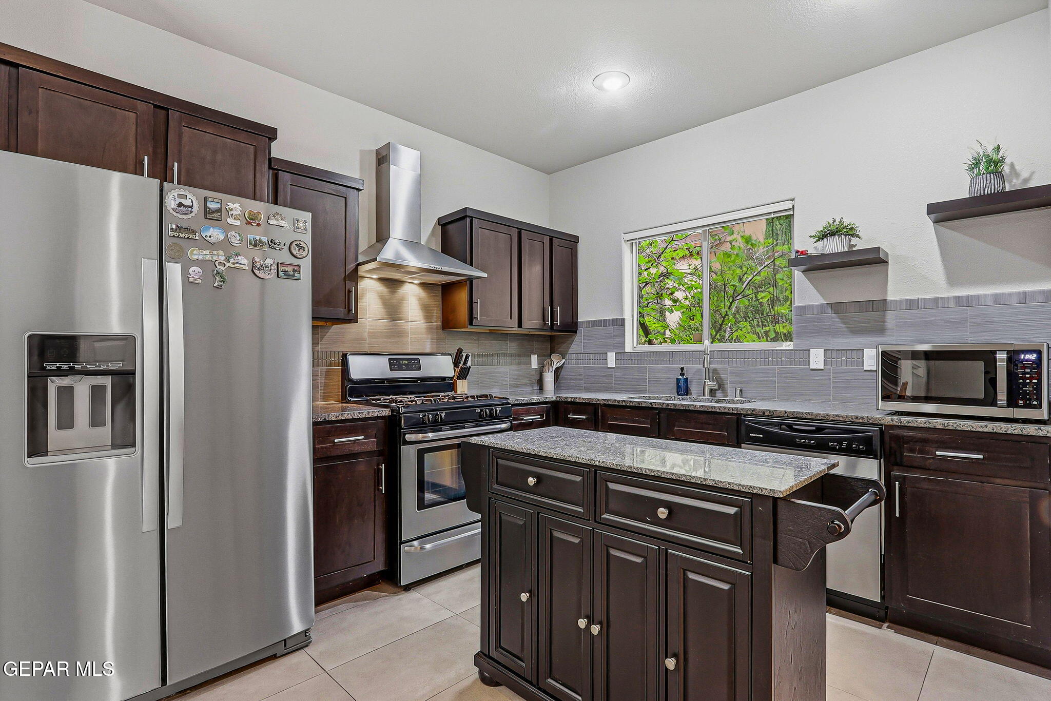 6657 BOULDER CANYON Lane