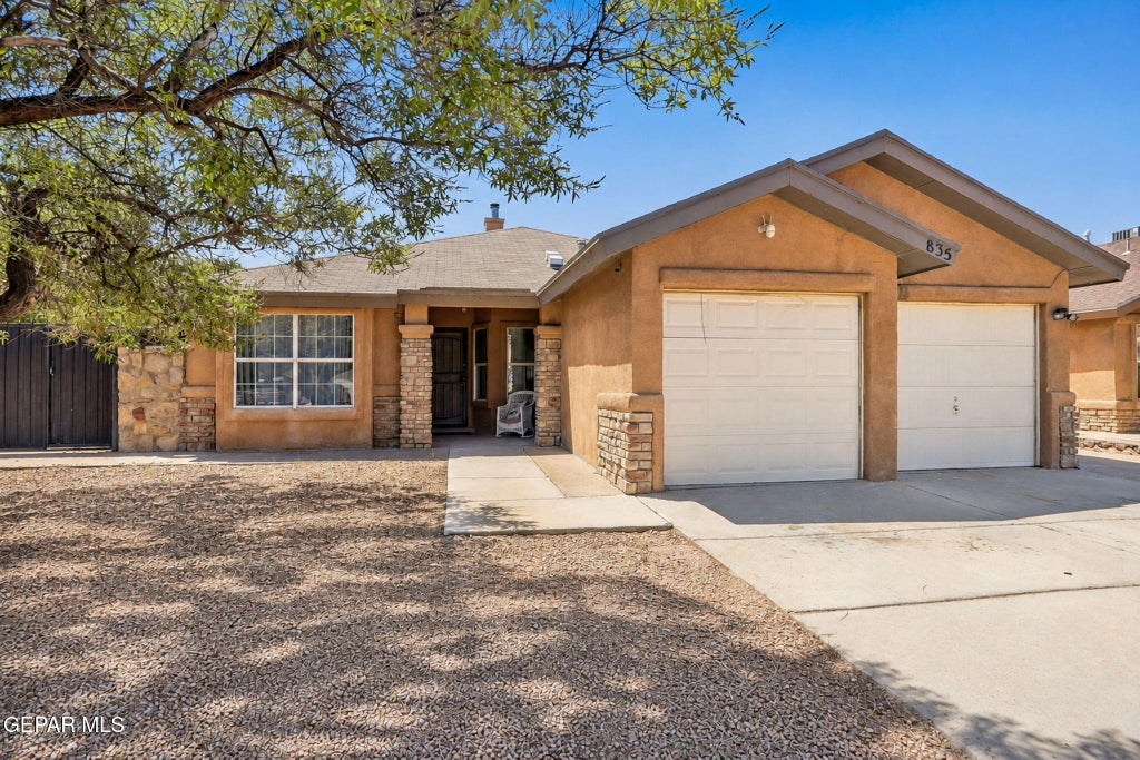 Photo of 835 SUN CITY PARK Court, El Paso, TX 79932 (MLS # 950451)