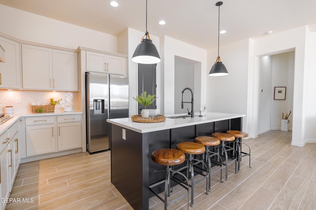 Photo of 625 BASKETFLOWER Drive, Horizon City, TX 79928 (MLS # 953307)