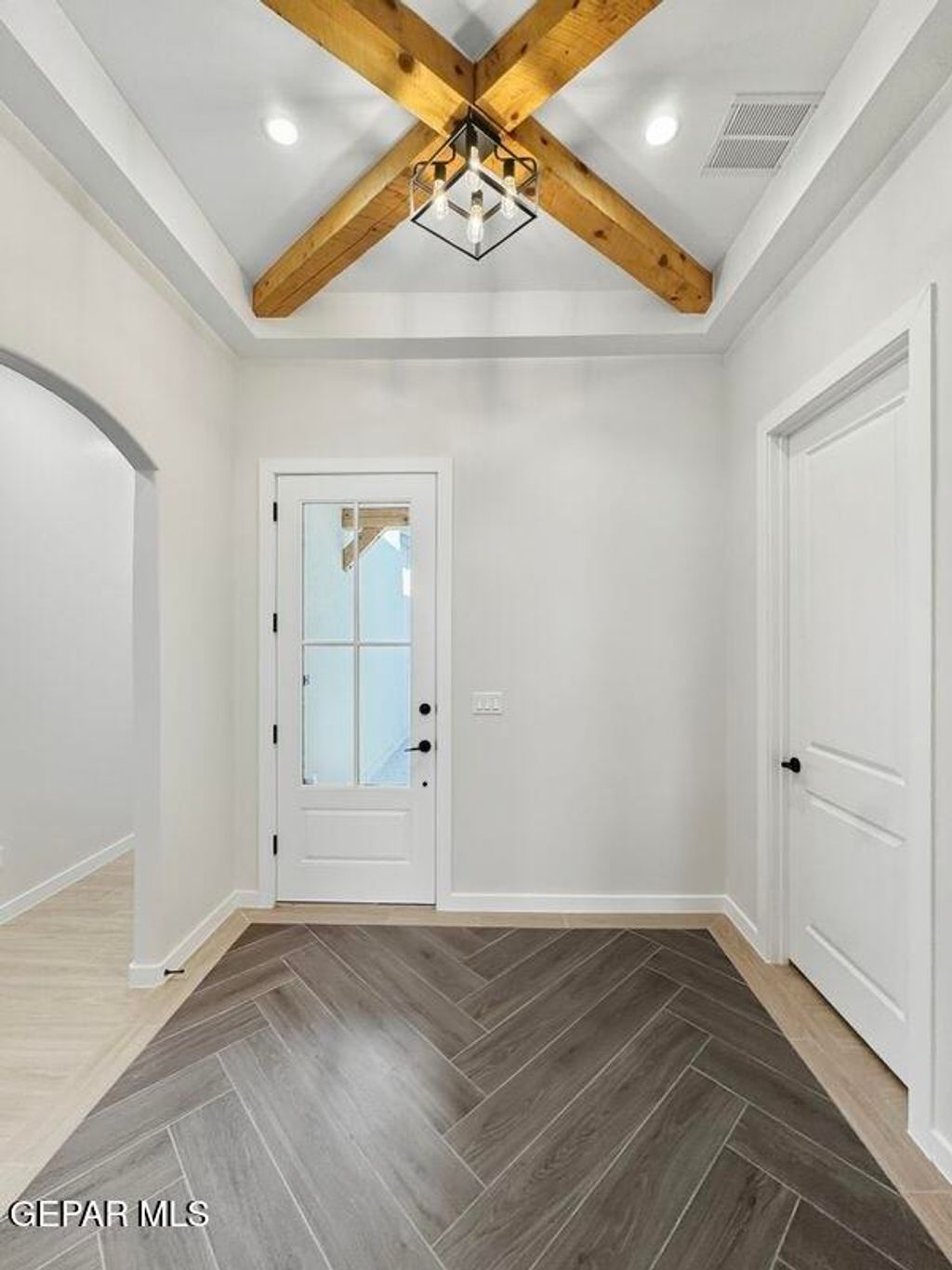 Photo of 943 Bromyard, Horizon City, TX 79928 (MLS # 934799)