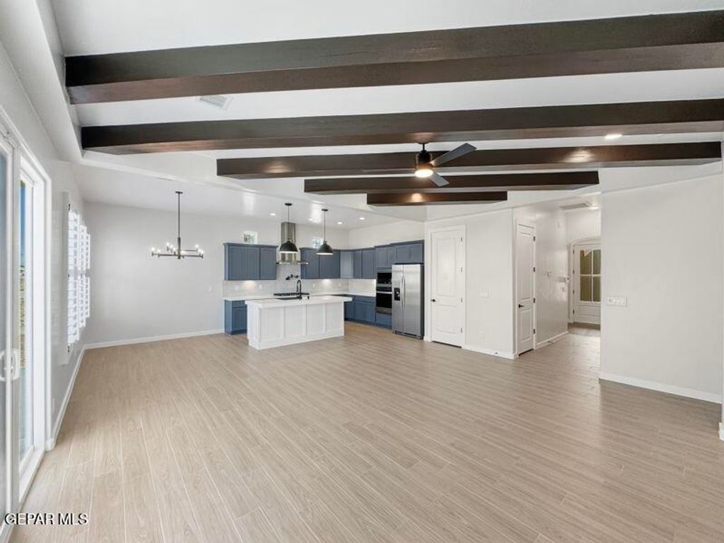 Photo of 943 Bromyard, Horizon City, TX 79928 (MLS # 934799)