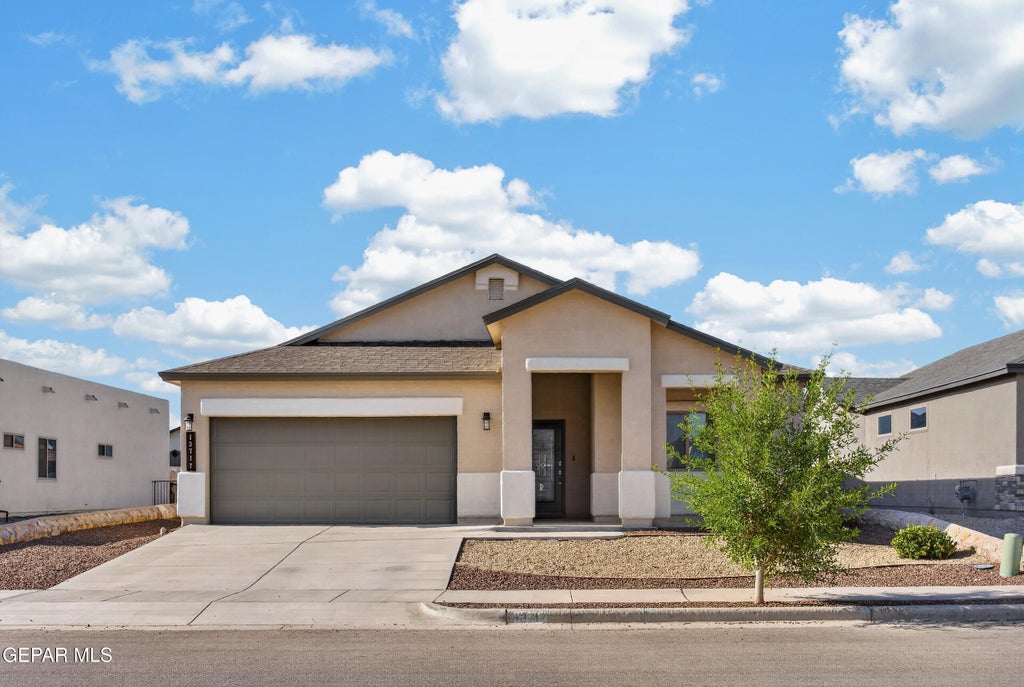 Photo of 13717 Flora Vista Avenue, Horizon City, TX 79928 (MLS # 948468)
