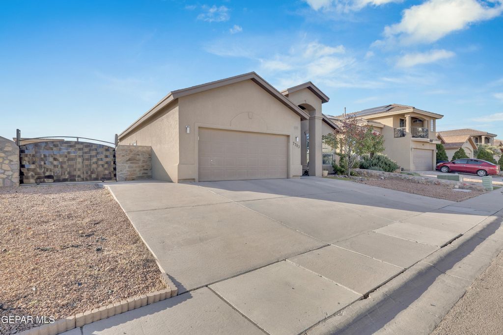 Photo of 7783 OAK LANDING Drive, El Paso, TX 79912 (MLS # 934702)