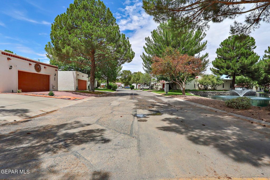 Photo of 214 CASAS BELLA Lane, Santa Teresa, NM 88008 (MLS # 940737)