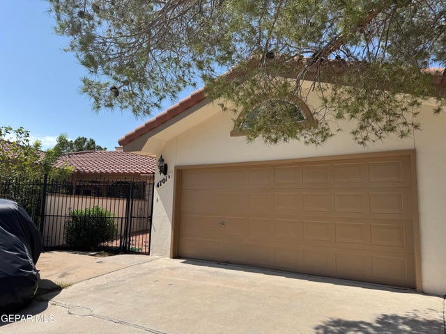 4701 Excalibur Drive B