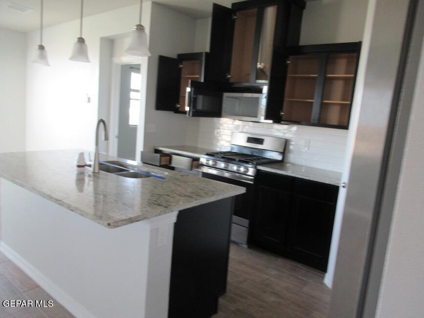 1628 SAM DOMINGUEZ Street