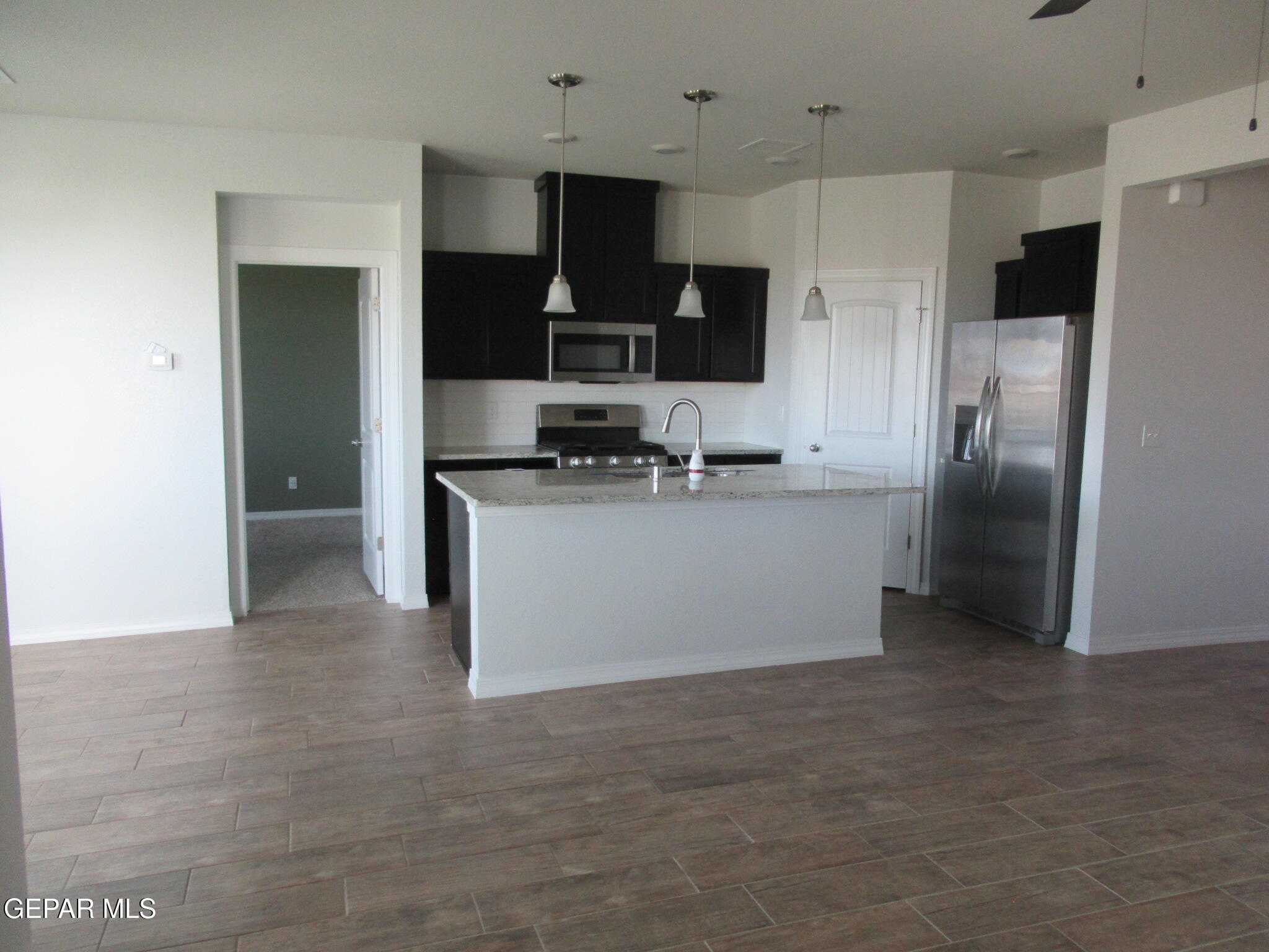 1628 SAM DOMINGUEZ Street