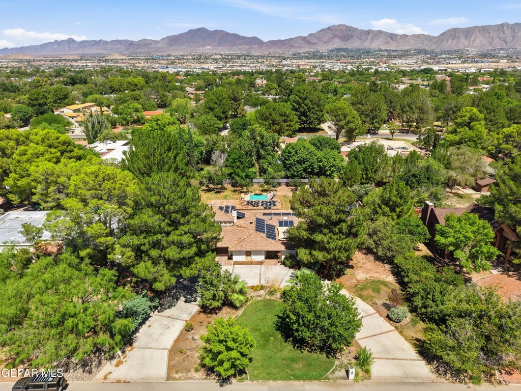 Photo of 794 COEUR DALENE Circle, El Paso, TX 79922 (MLS # 949875)