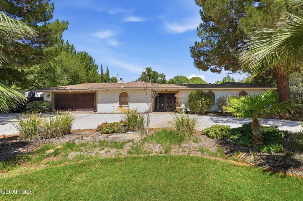 Photo of 794 COEUR DALENE Circle, El Paso, TX 79922 (MLS # 949875)