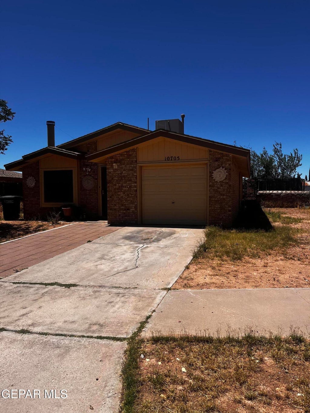 Photo of 10705 RHYOLITE Drive, El Paso, TX 79924 (MLS # 946270)