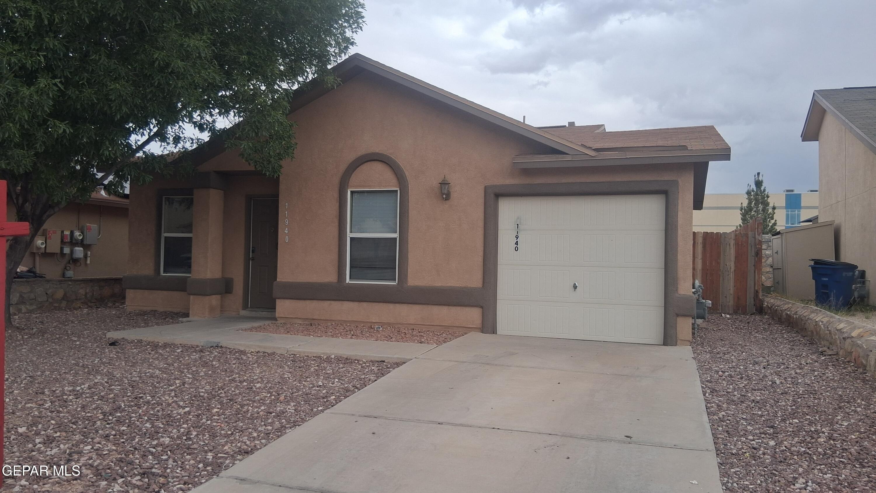 Photo 1 of 32 — 11940 JIM WEBB Drive, El Paso, TX 79934
