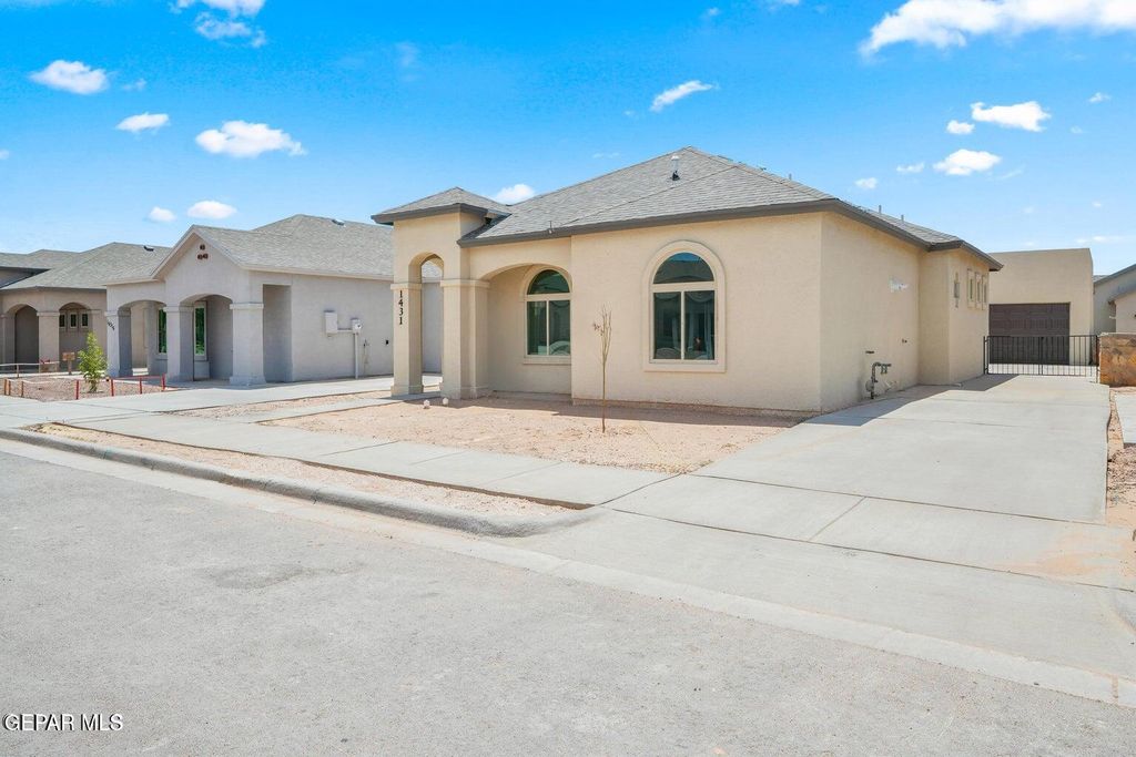Photo of 14312 Chris Zingo Lane, El Paso, TX 79928 (MLS # 935485)