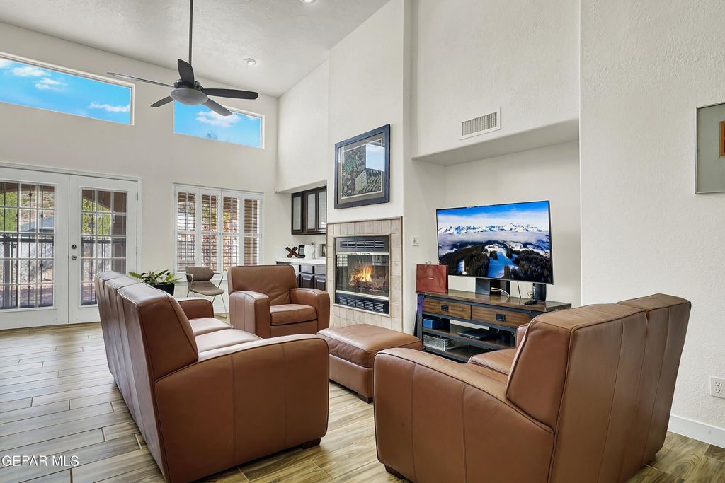 Photo of 6629 ISLA DEL REY Drive, El Paso, TX 79912 (MLS # 934309)