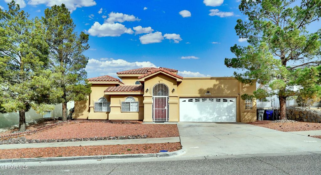 Photo of 6629 ISLA DEL REY Drive, El Paso, TX 79912 (MLS # 934309)