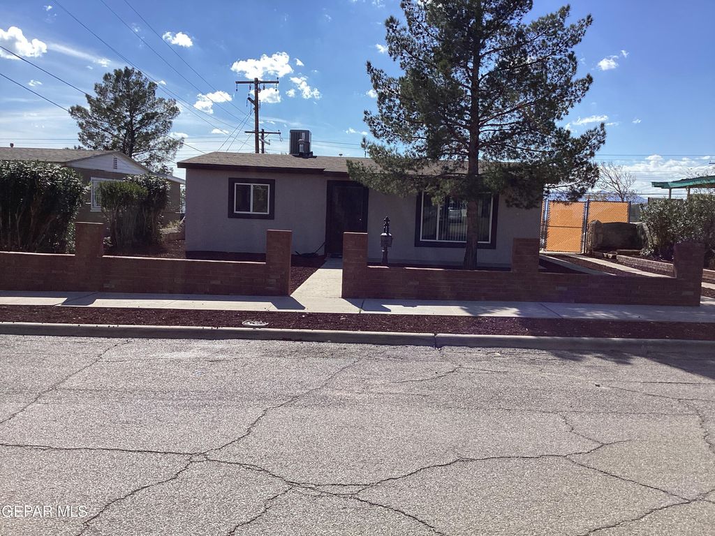 Photo of 5904 Tejas Drive, El Paso, TX 79905 (MLS # 934543)