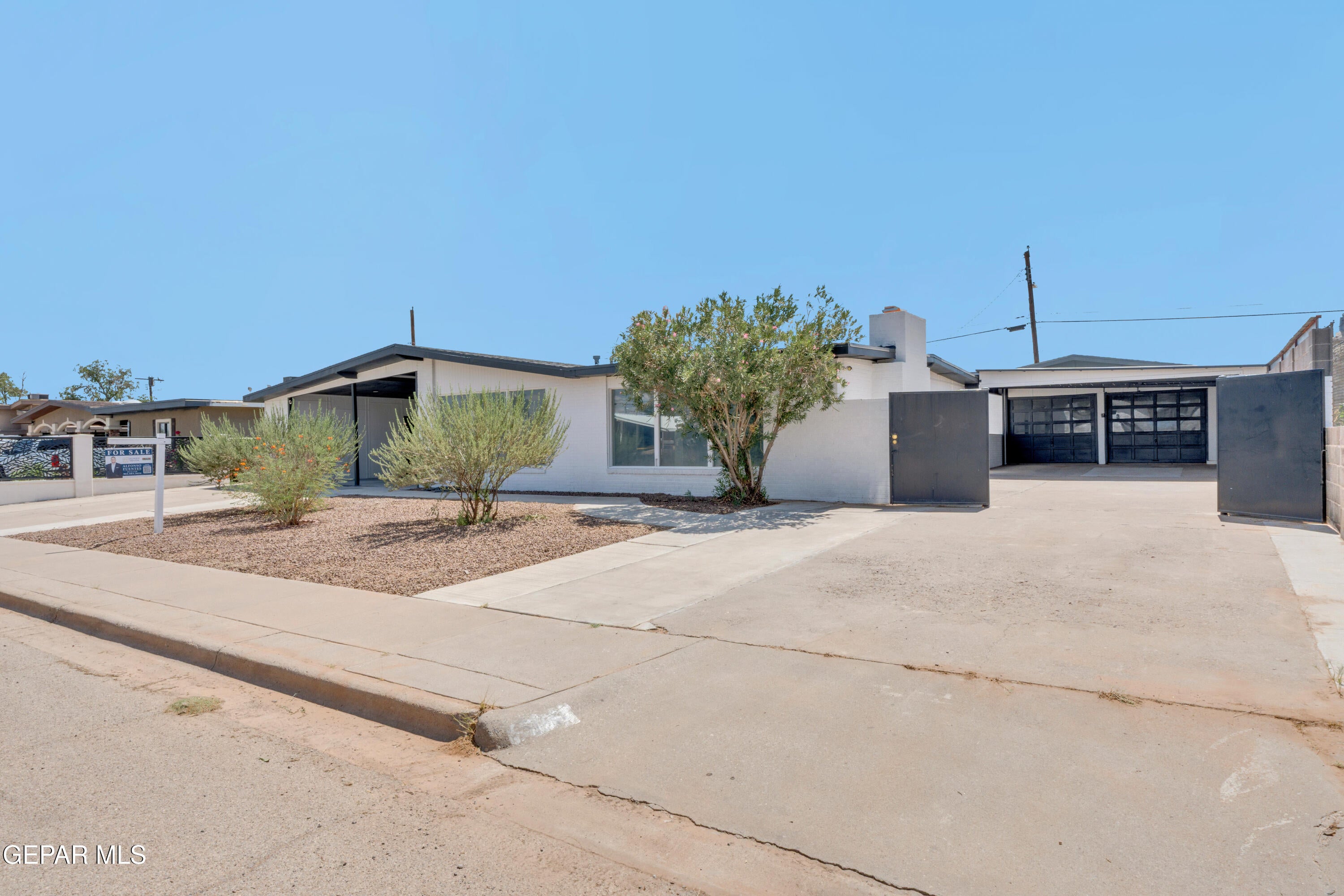 5106 ANTONIO Avenue
