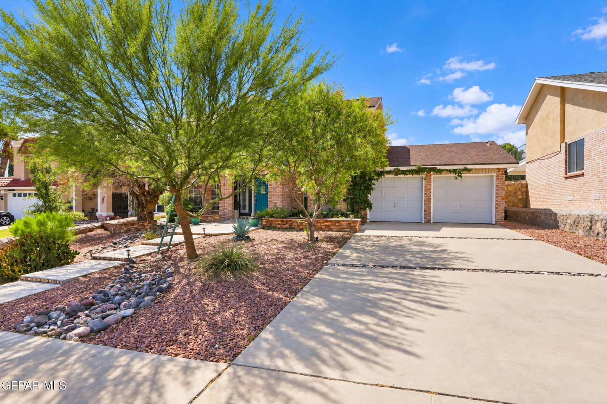 4404 LOMA DE ORO Drive