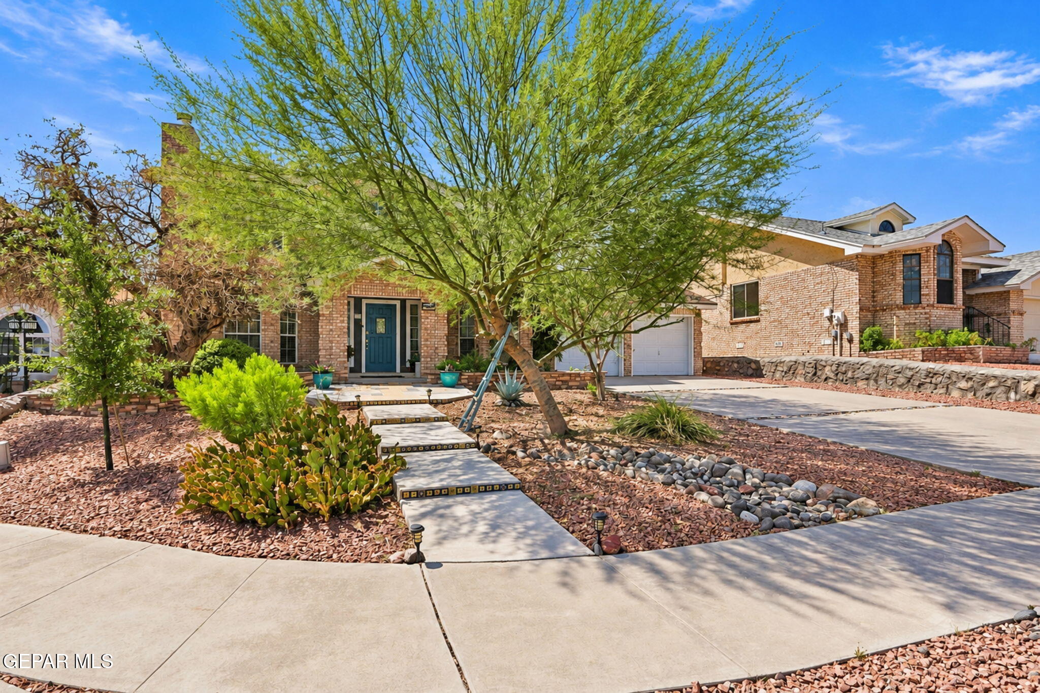 4404 LOMA DE ORO Drive