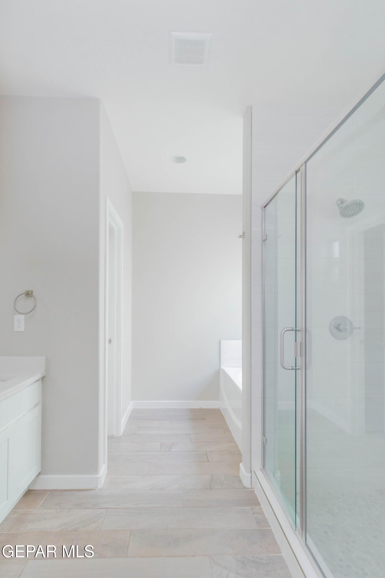 10608 HIDDEN PALM Place