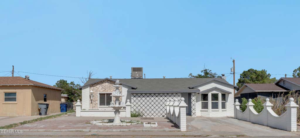 Photo of 816 RICHARD Drive, El Paso, TX 79907 (MLS # 946638)