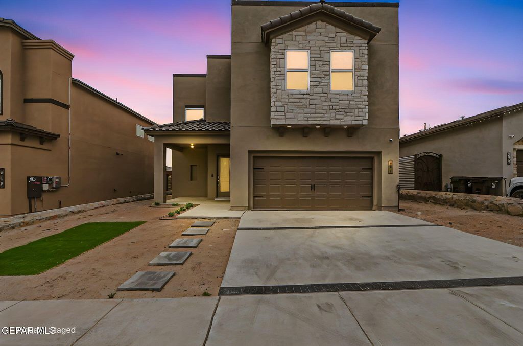 Photo of 641 La Entrada Circle, Santa Teresa, NM 88008 (MLS # 942119)