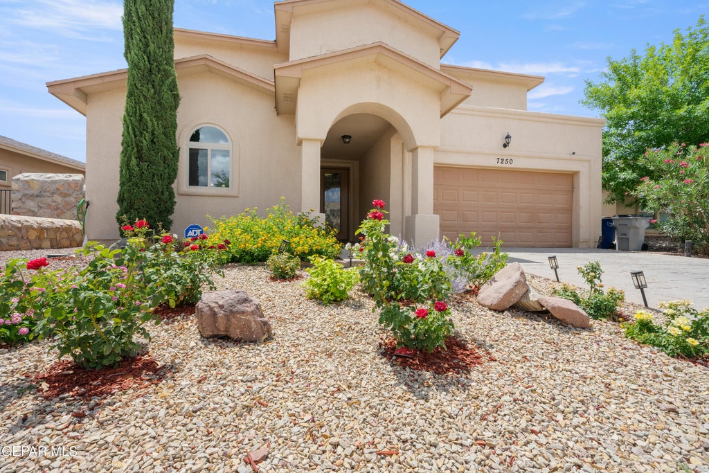 Photo of 7250 LONGSPUR Drive, El Paso, TX 79911 (MLS # 947703)