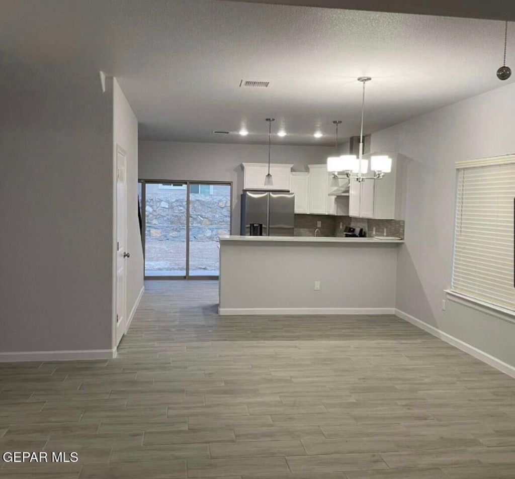 Photo of 837 MAGNOLIA PARK Street, Santa Teresa, NM 88008 (MLS # 942593)