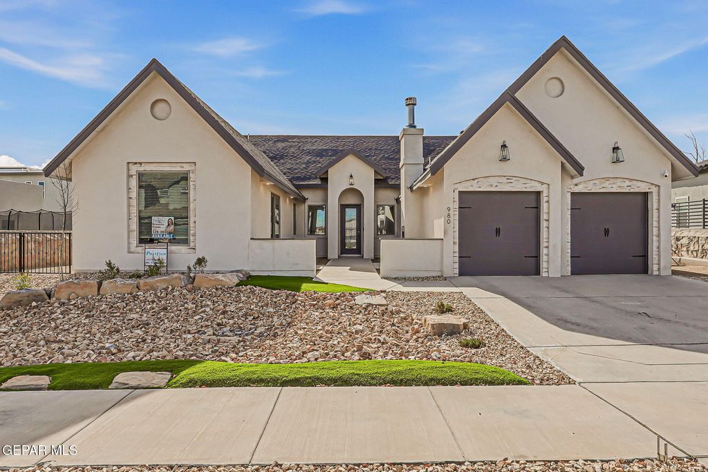 Photo of 980 PECOS RIVER Drive, El Paso, TX 79932 (MLS # 935761)