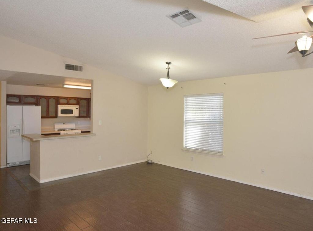 Photo of 12144 SAINT LAURENCE Avenue, El Paso, TX 79936 (MLS # 941708)