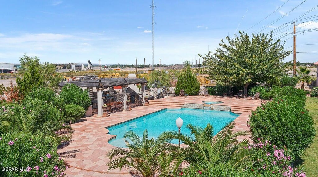 Photo of 413 LA FLORIDA Drive, Canutillo, TX 79835 (MLS # 945470)