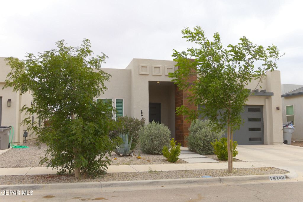 Photo of 12340 DESERT HEIGHTS Court, El Paso, TX 79938 (MLS # 944014)