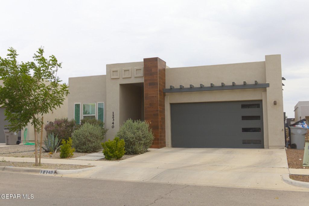 Photo of 12340 DESERT HEIGHTS Court, El Paso, TX 79938 (MLS # 944014)