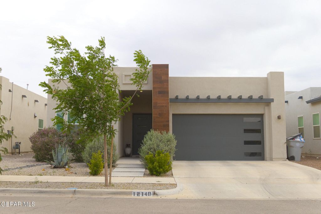 Photo of 12340 DESERT HEIGHTS Court, El Paso, TX 79938 (MLS # 944014)