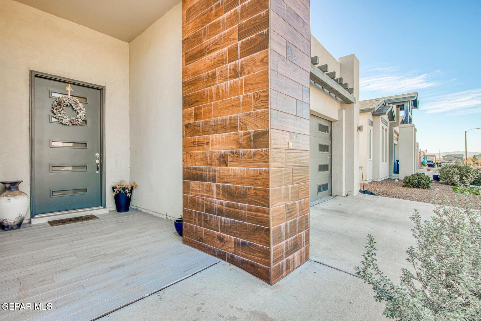 12340 DESERT HEIGHTS Court
