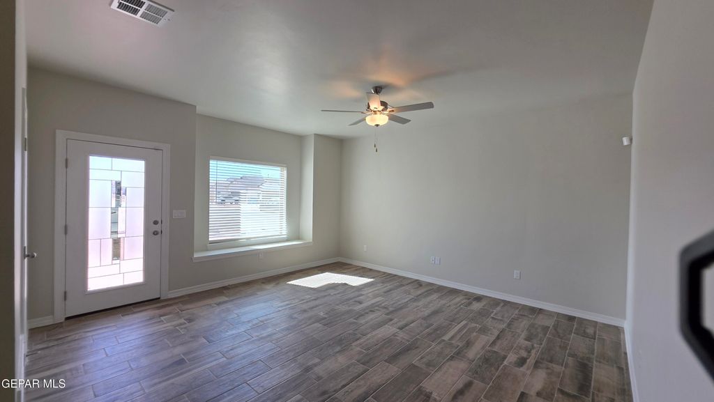 Photo of 9931 Edie Place, Socorro, TX 79927 (MLS # 939201)