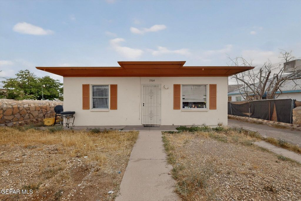 Photo of 3304 HAMILTON Avenue, El Paso, TX 79930 (MLS # 943701)
