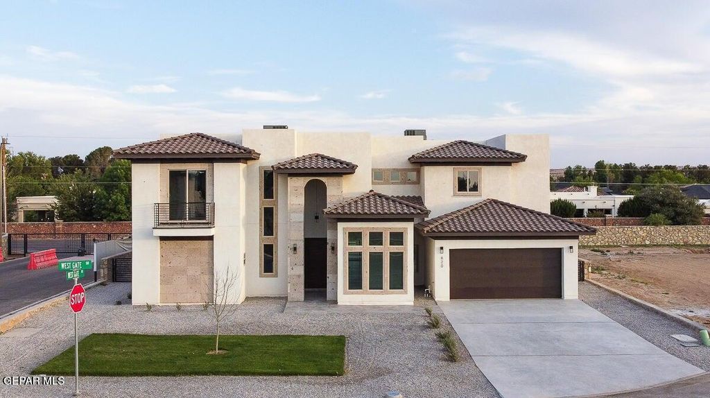 Photo of 820 West Gate Drive, El Paso, TX 79932 (MLS # 945353)
