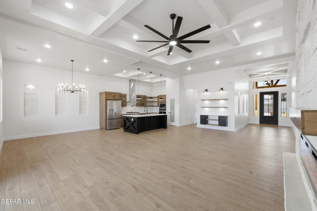 Photo of 13332 EMERALD WATER Court, Horizon City, TX 79928 (MLS # 950636)