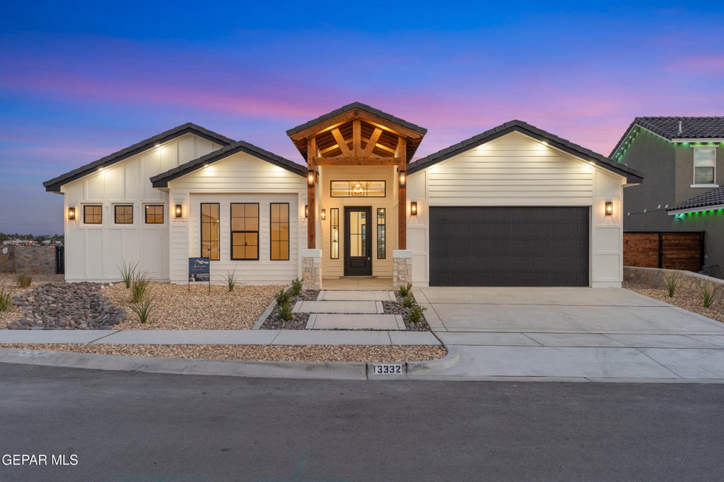 Photo of 13332 EMERALD WATER Court, Horizon City, TX 79928 (MLS # 950636)