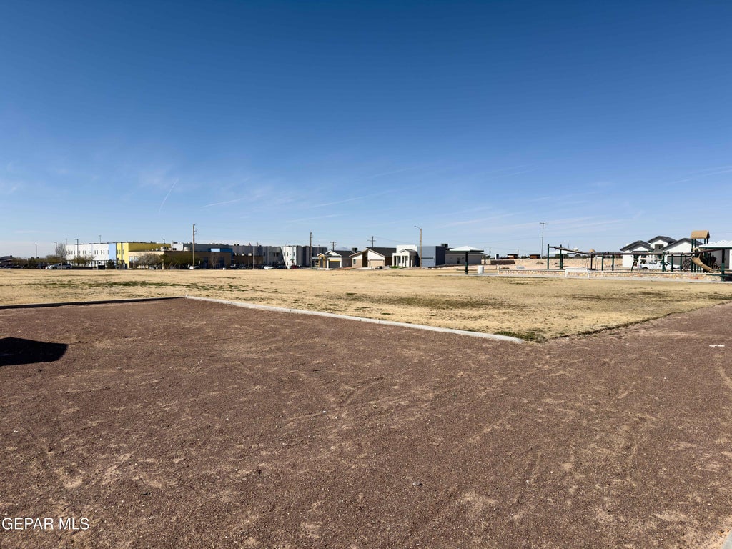 Photo of 13753 CENTRO VISTA Avenue, Horizon City, TX 79928 (MLS # 950841)